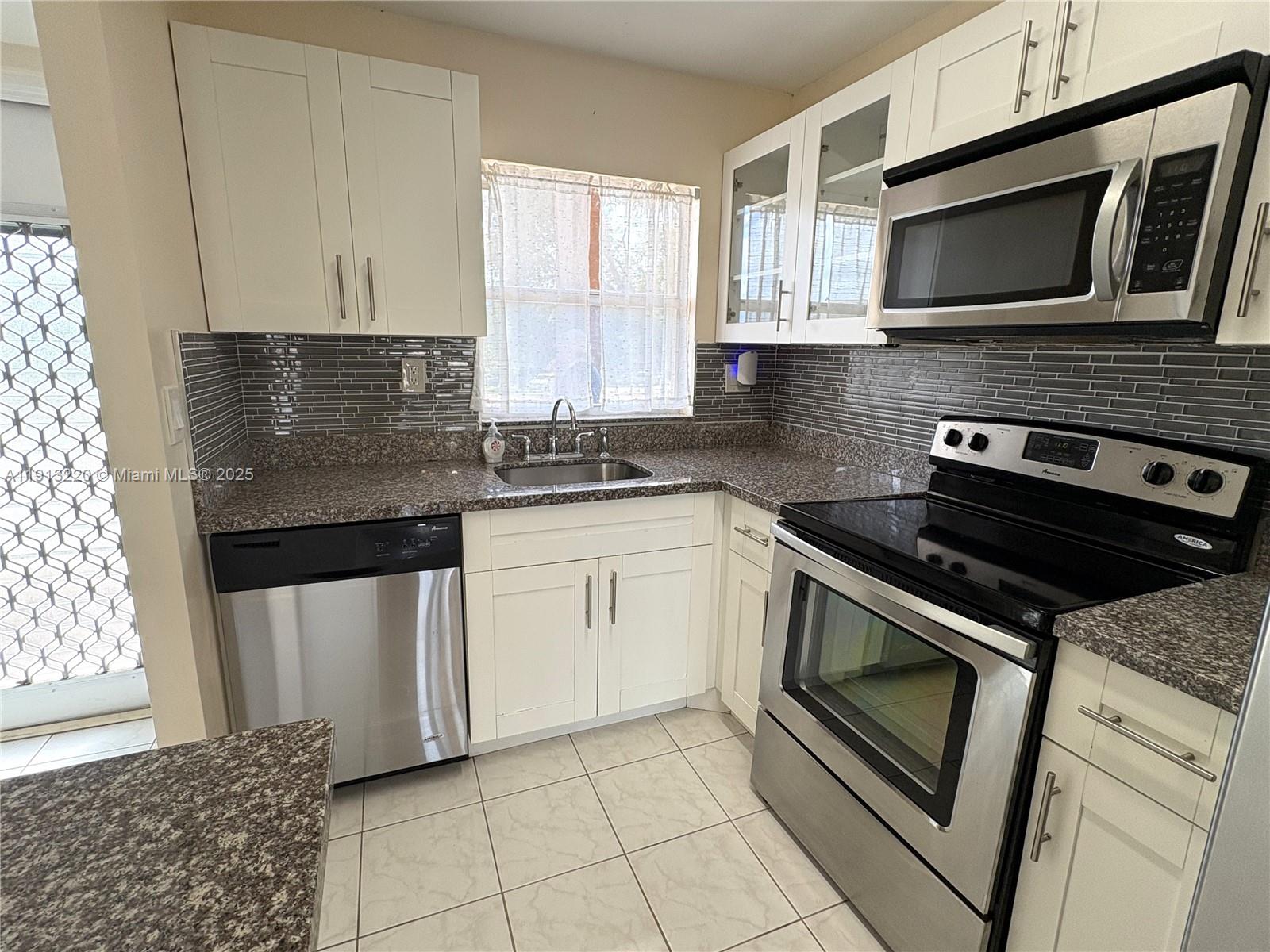 SUNRISE LAKES 82 CONDO - Residential