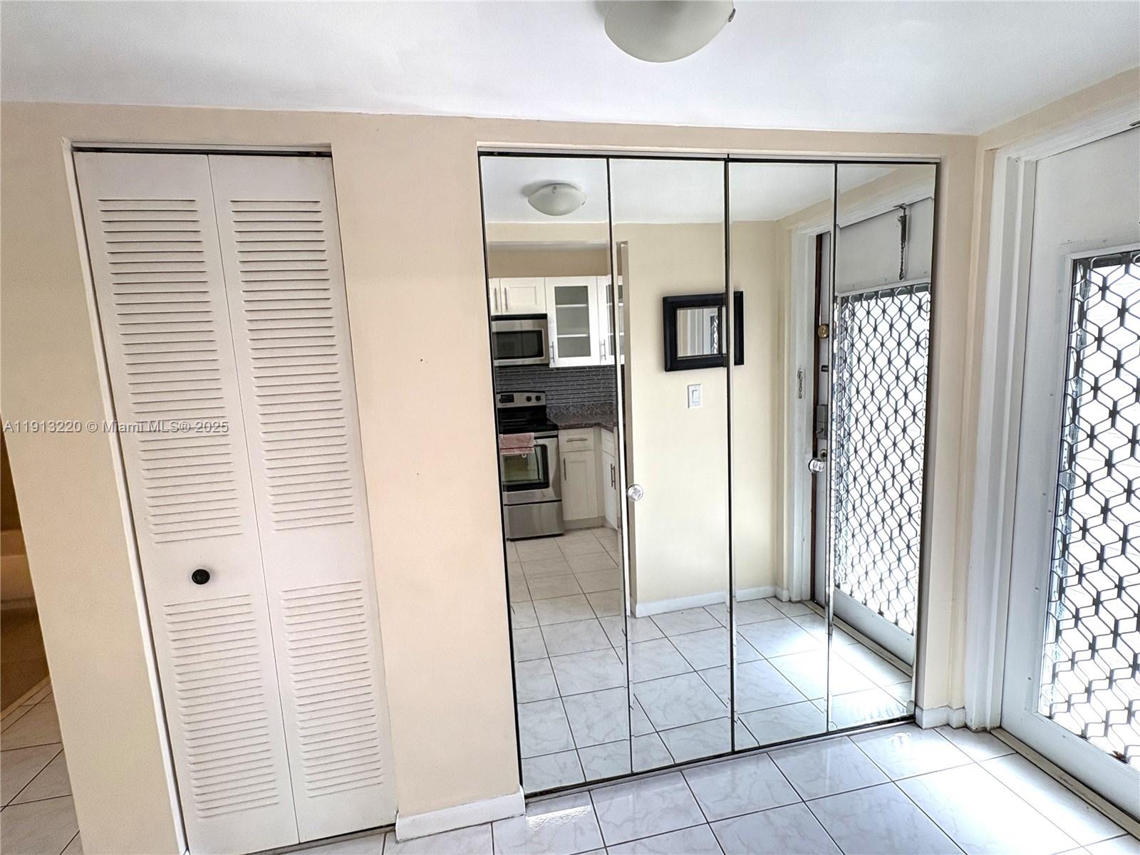 SUNRISE LAKES 82 CONDO - Residential