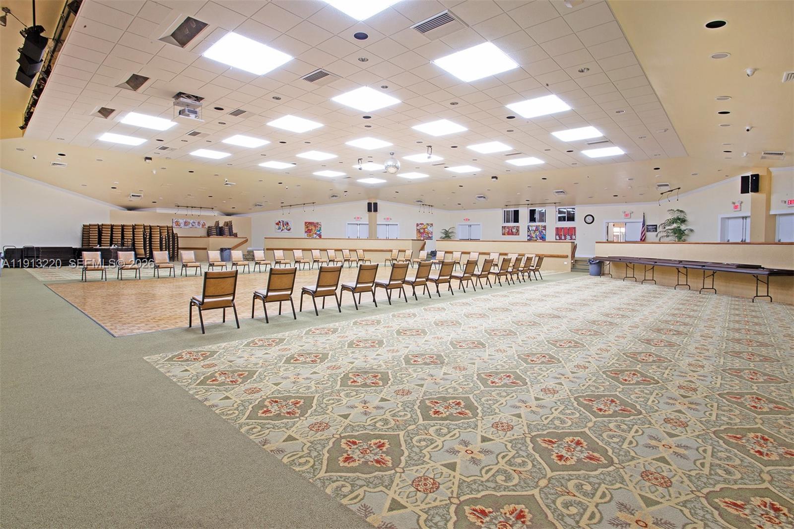 SUNRISE LAKES 82 CONDO - Residential