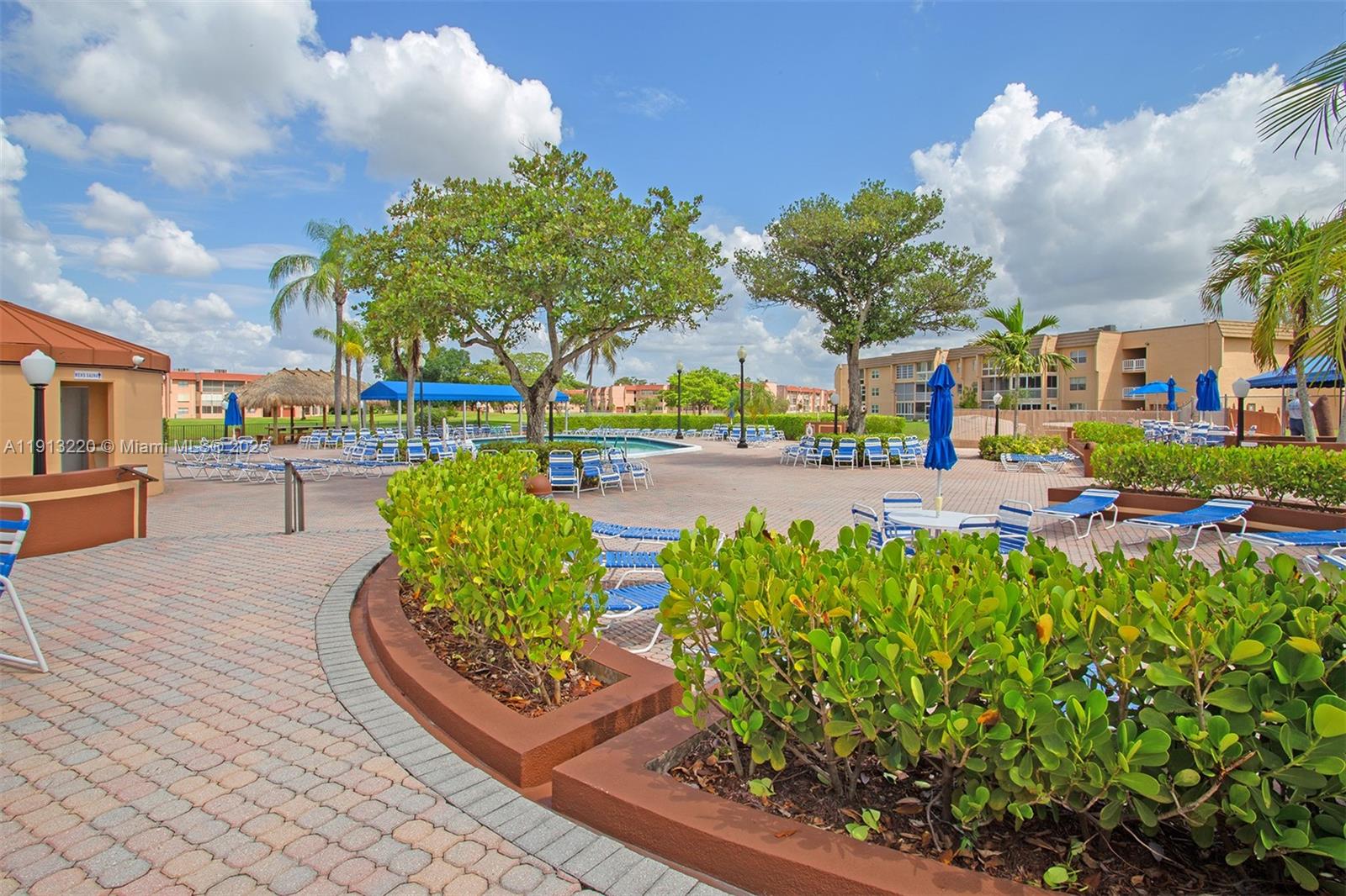 SUNRISE LAKES 82 CONDO - Residential