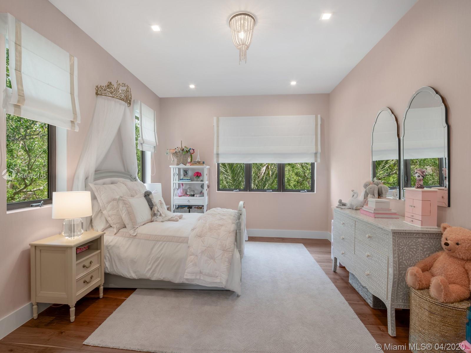 North Pinecrest - Residential