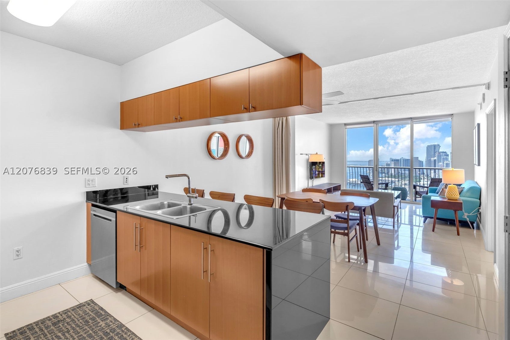 1750 N Bayshore Dr 5010