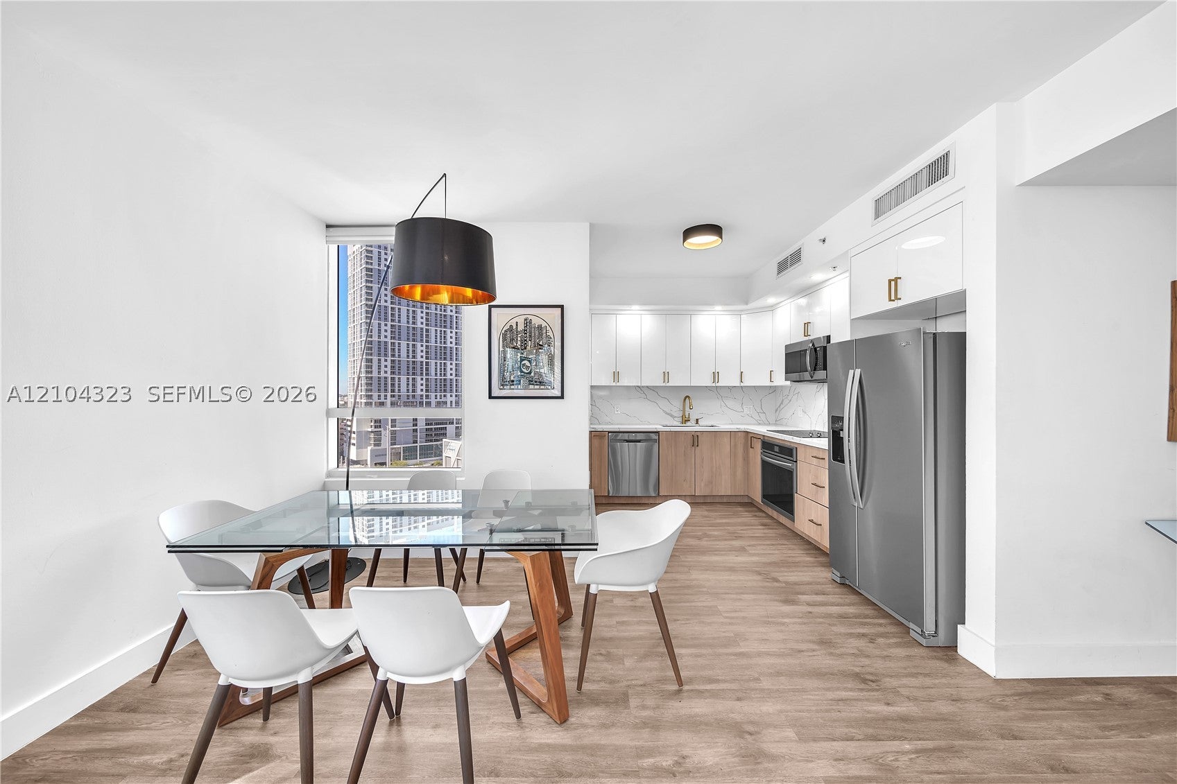 90 SW 3rd St 1213