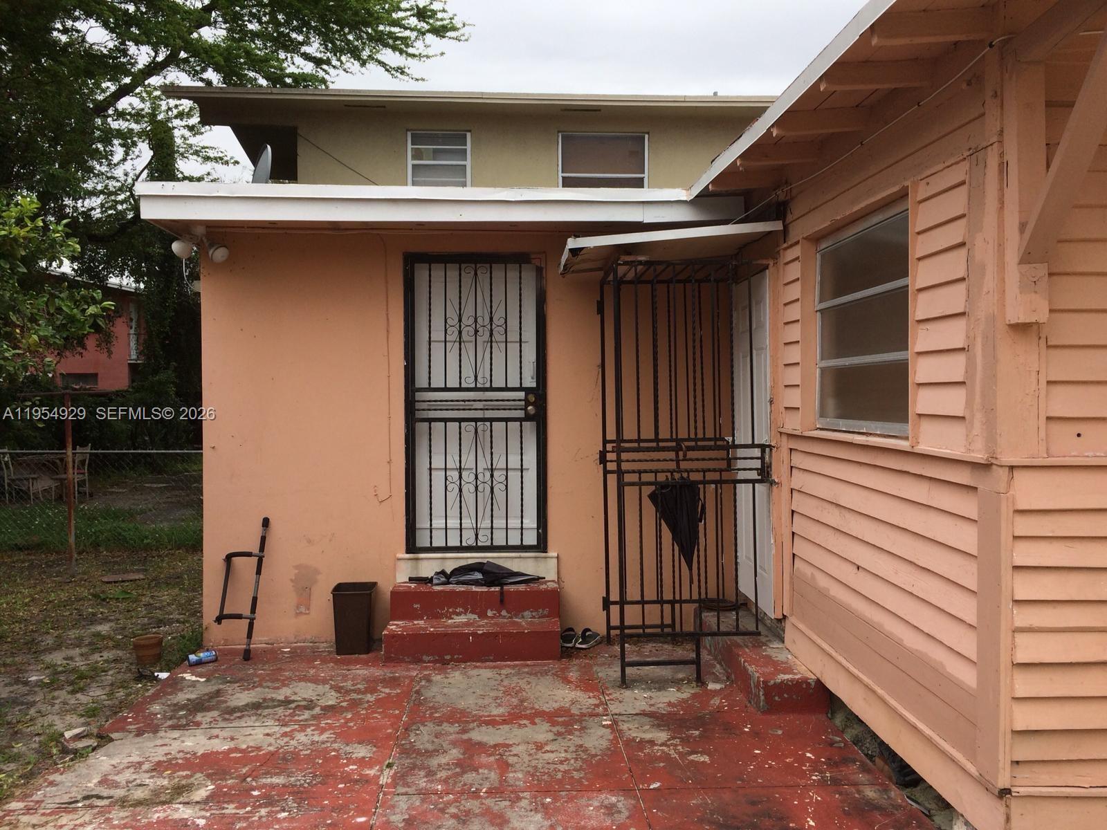 LAWRENCE ESTATE LAND CO - Residential Income