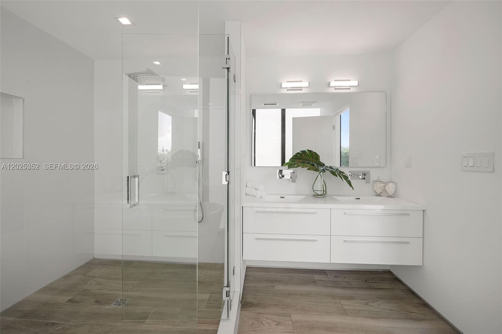 ALTON BEACH BAY FRONT RE- - Residential