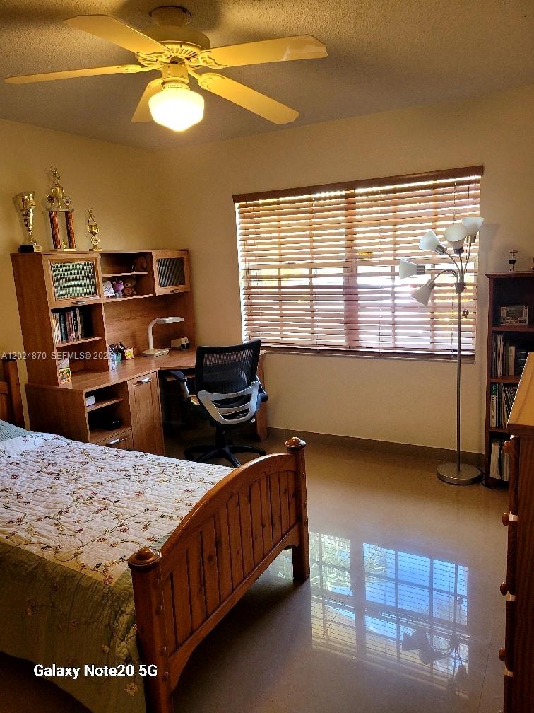 ROCKDALE GARDENS - Residential