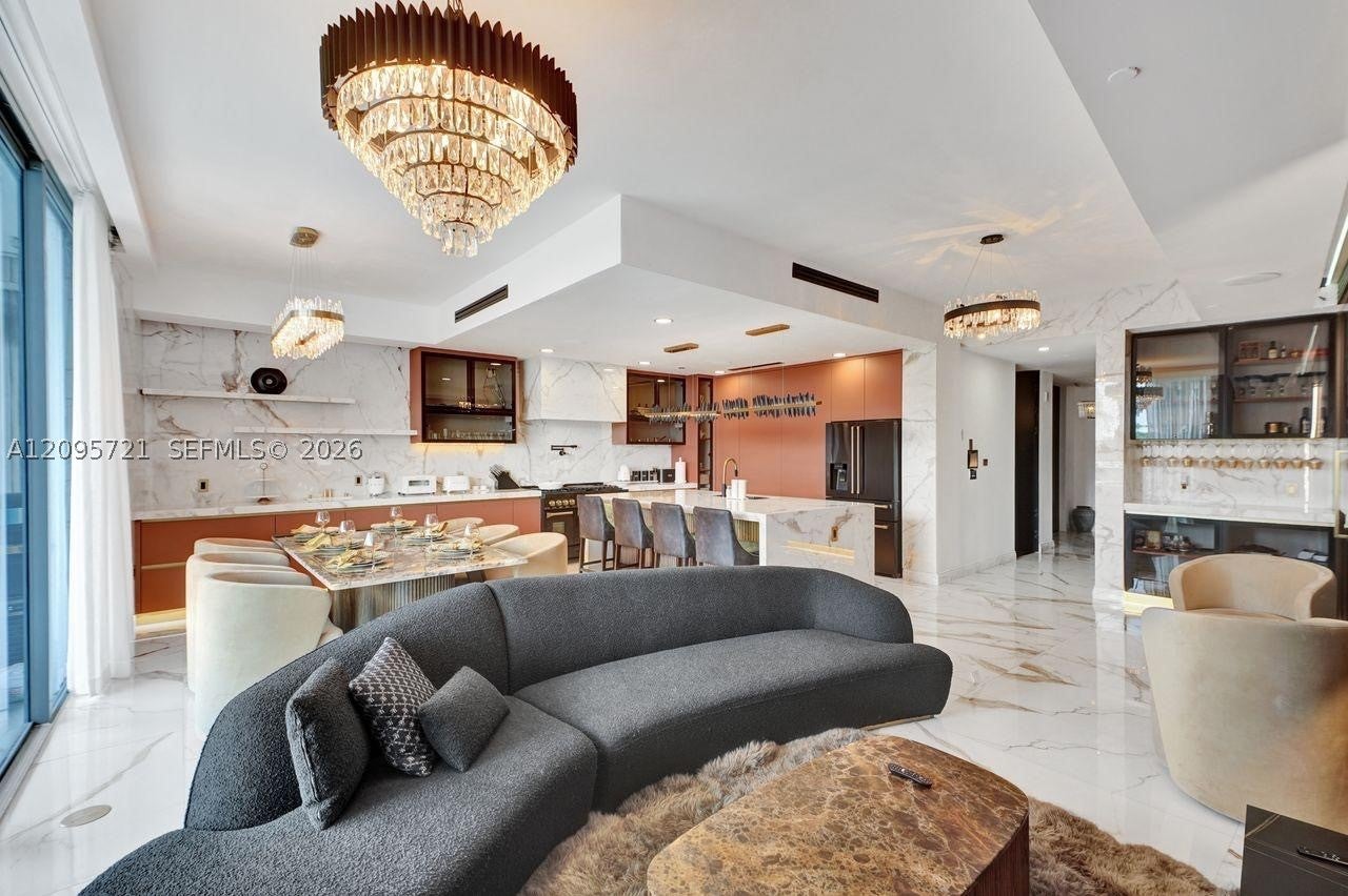 3300 NE 188th St 210, Aventura FL 33180