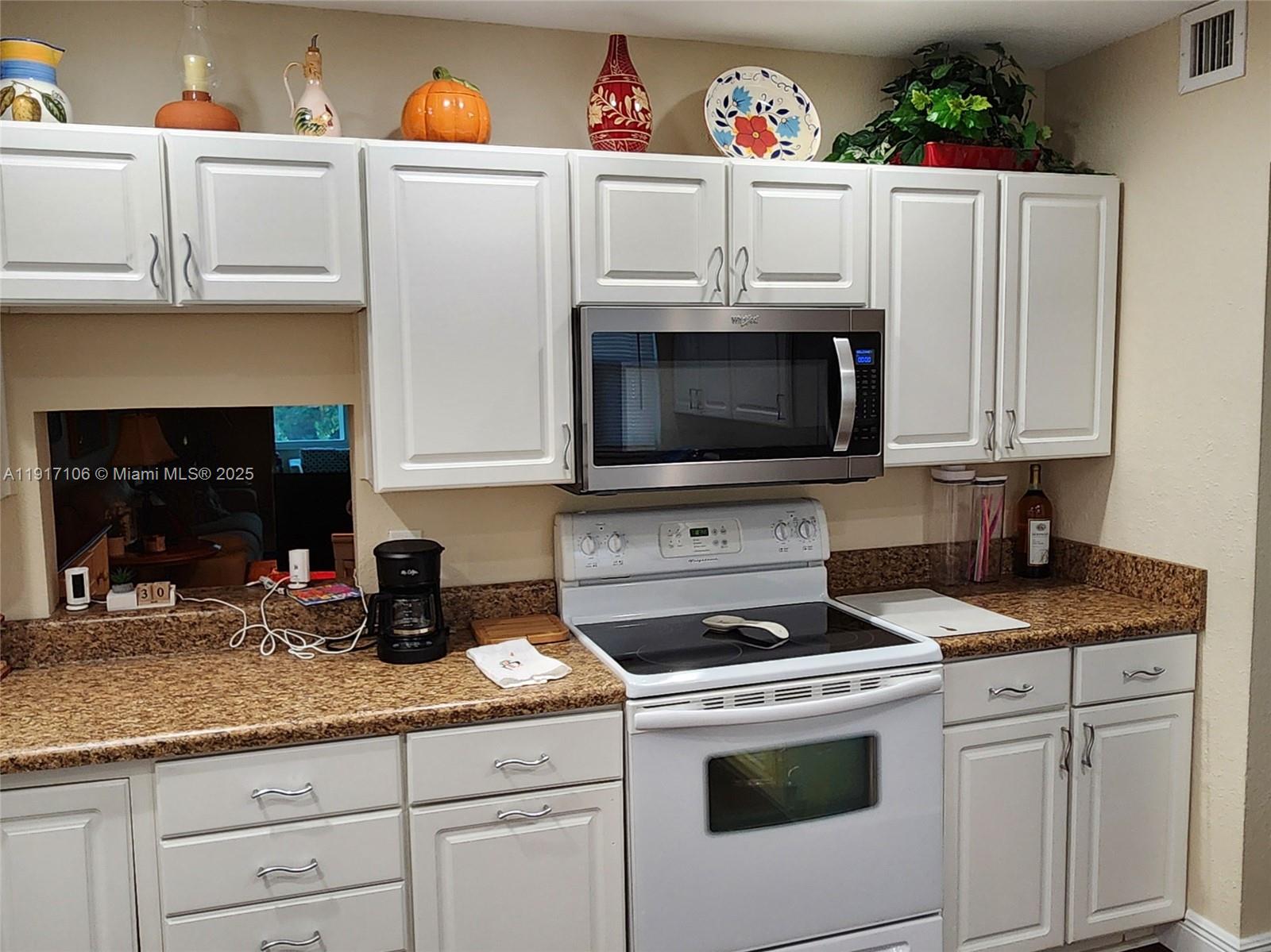 PLANTATION TERRACE CONDO - Residential