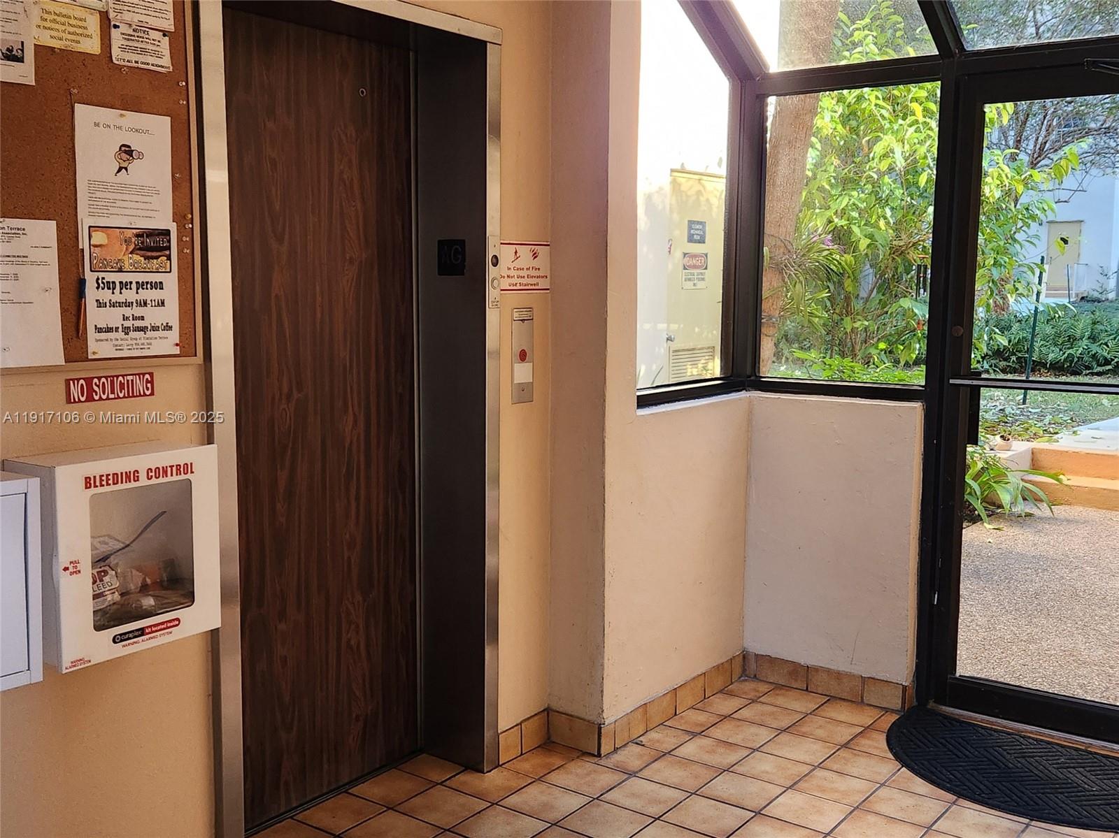 PLANTATION TERRACE CONDO - Residential