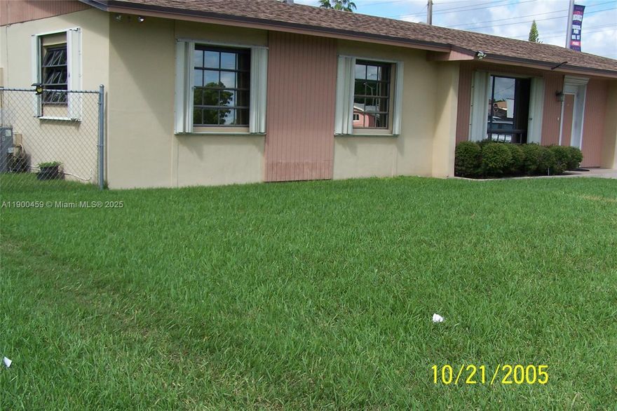 Welcome to an opportunity to enjoy the Florida lifestyle without any condo or HOA restrictions!
This property is in need of some TLC - it has 3 bedrooms, 2 bathrooms with a large patio in the back.  Enjoy the spacious backyard which is perfect  for the family to use for their entertainment year round.