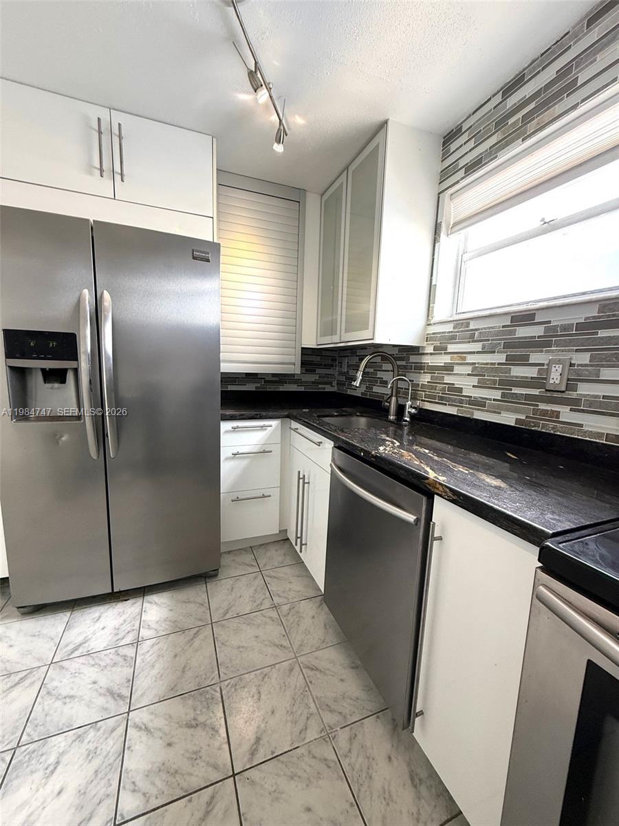 COLLINS VISTA CONDO - Residential