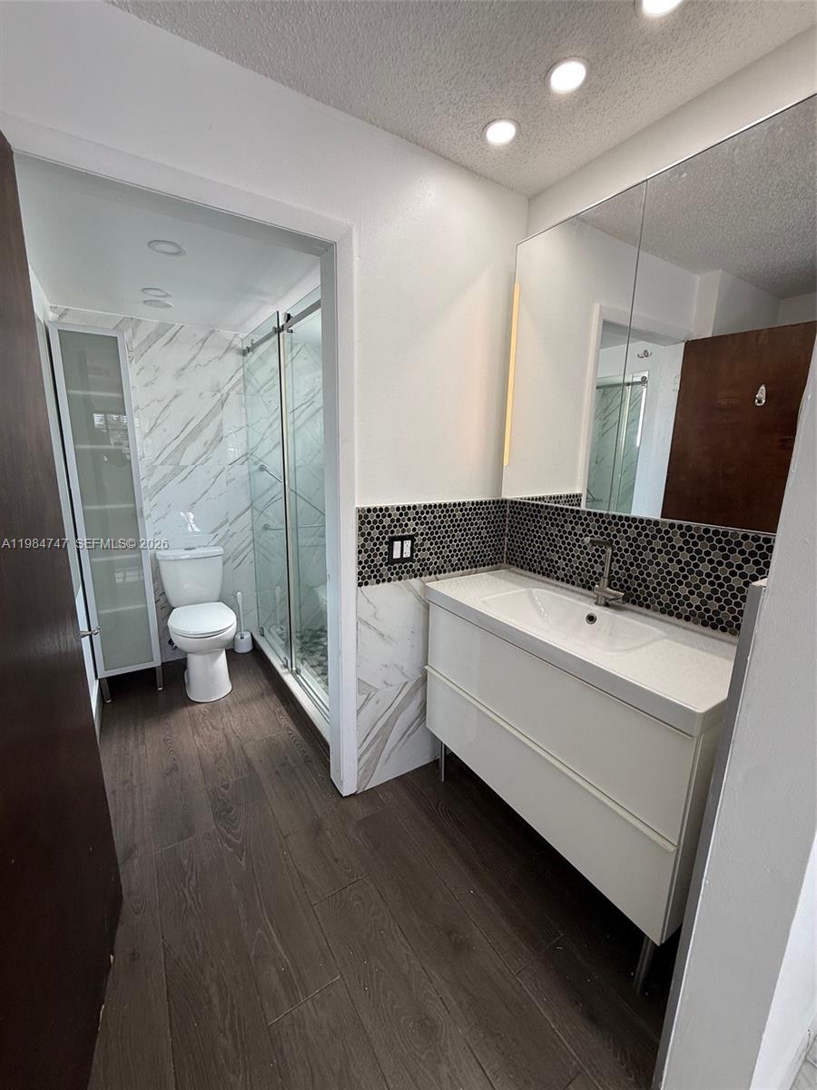 COLLINS VISTA CONDO - Residential