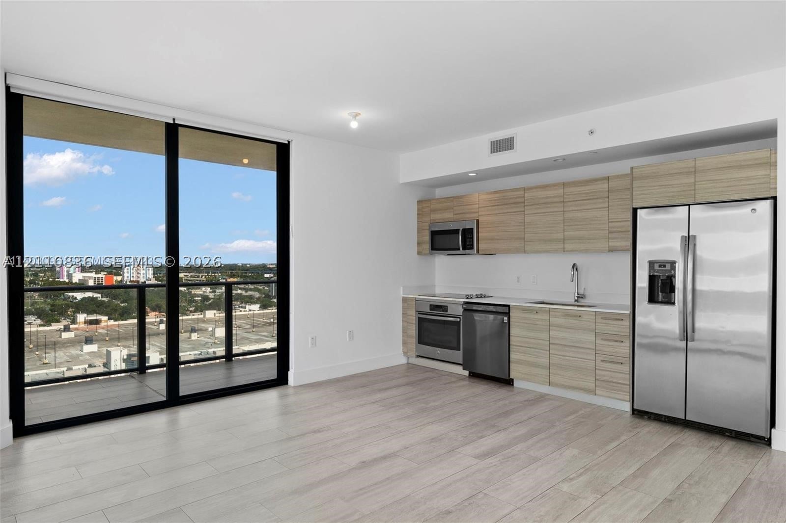 121 NE 34th St 1501