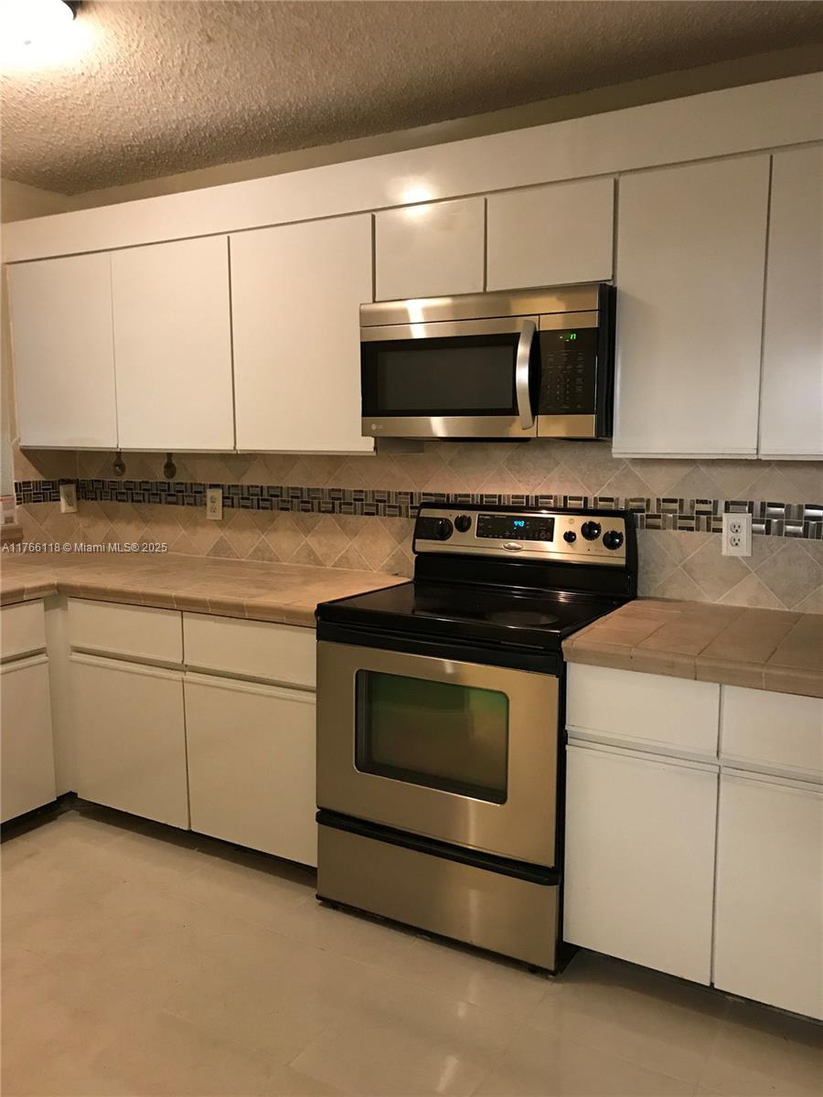 149 NW 98th Ter 149