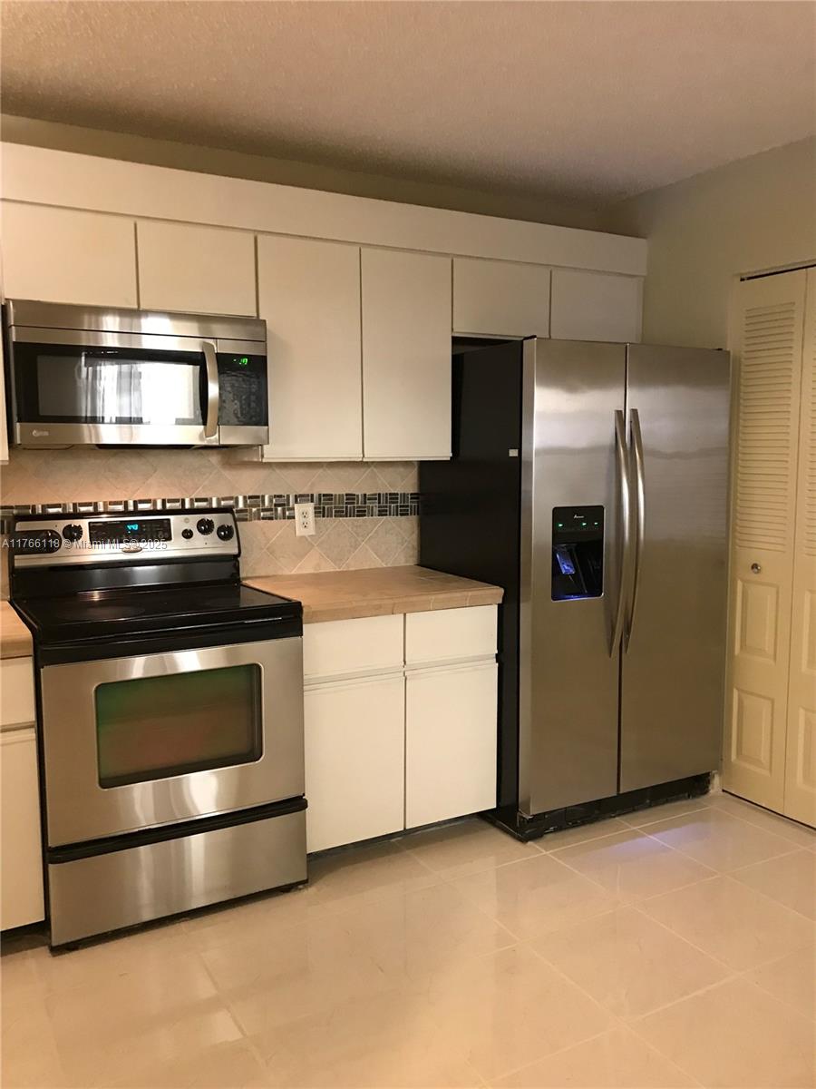 149 NW 98th Ter 149