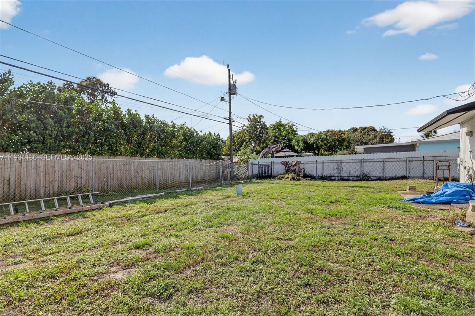 BISCAYNE RIVER GARDENS - Residential