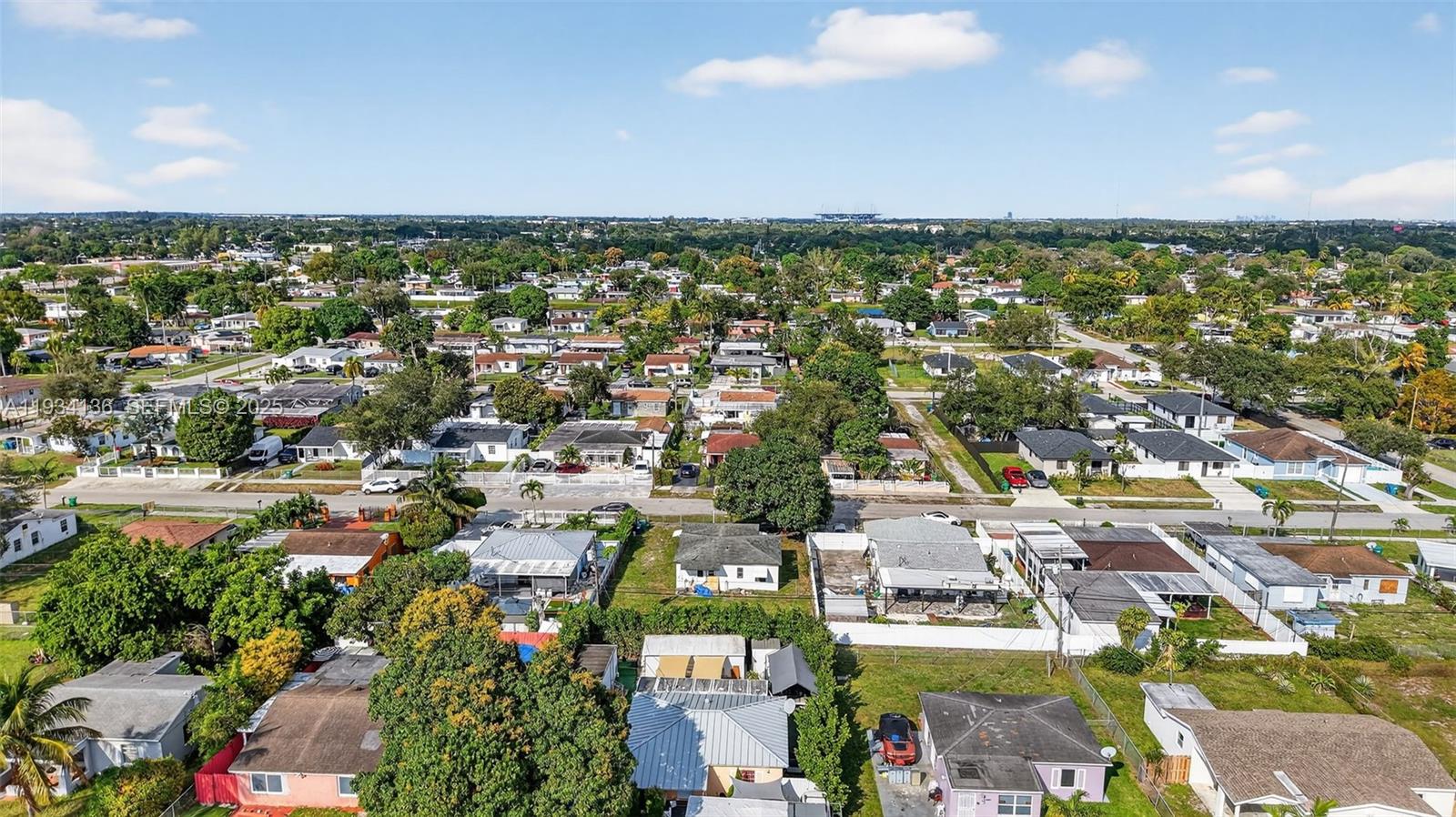 BISCAYNE RIVER GARDENS - Residential