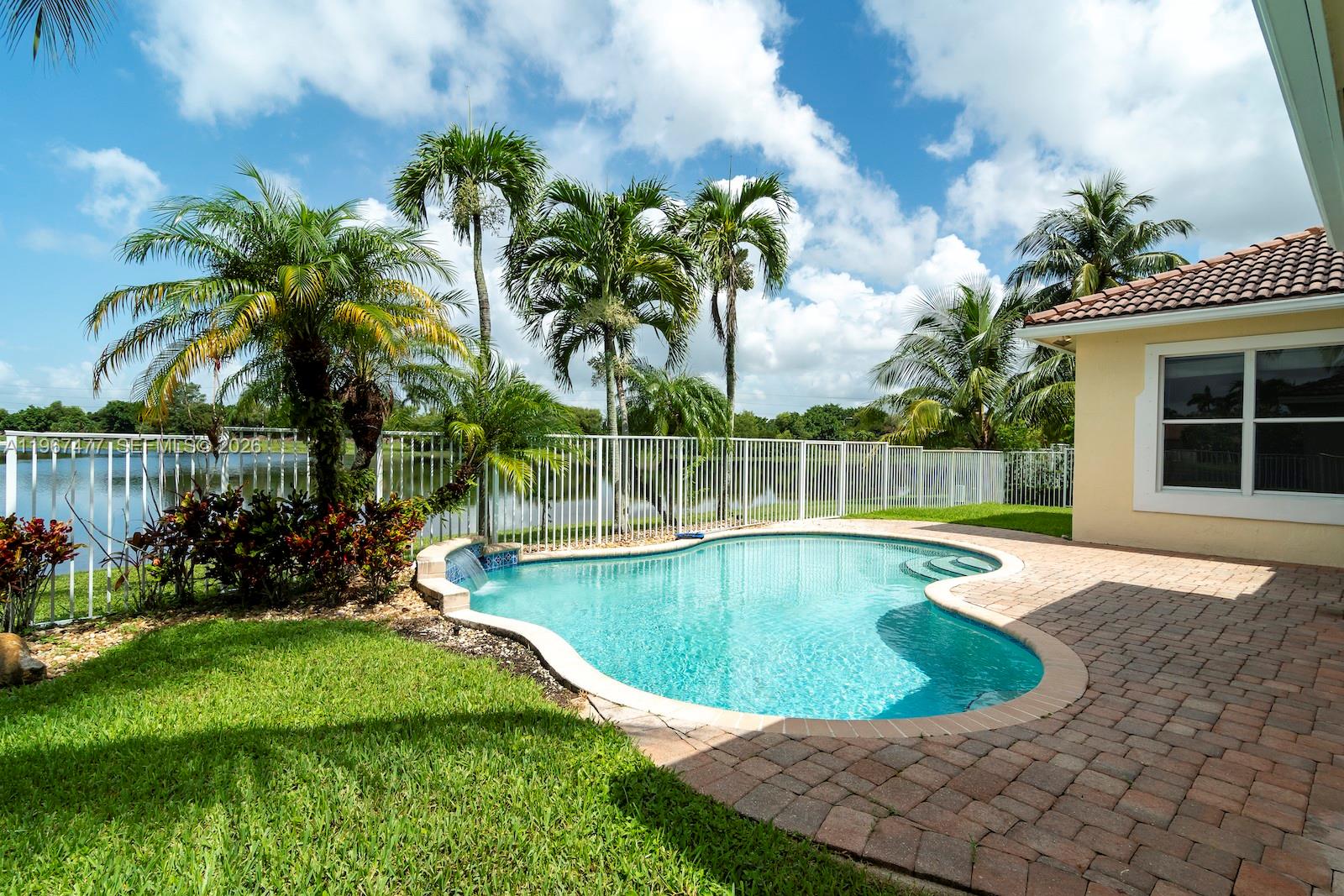 WESTON HILLS - Residential Lease