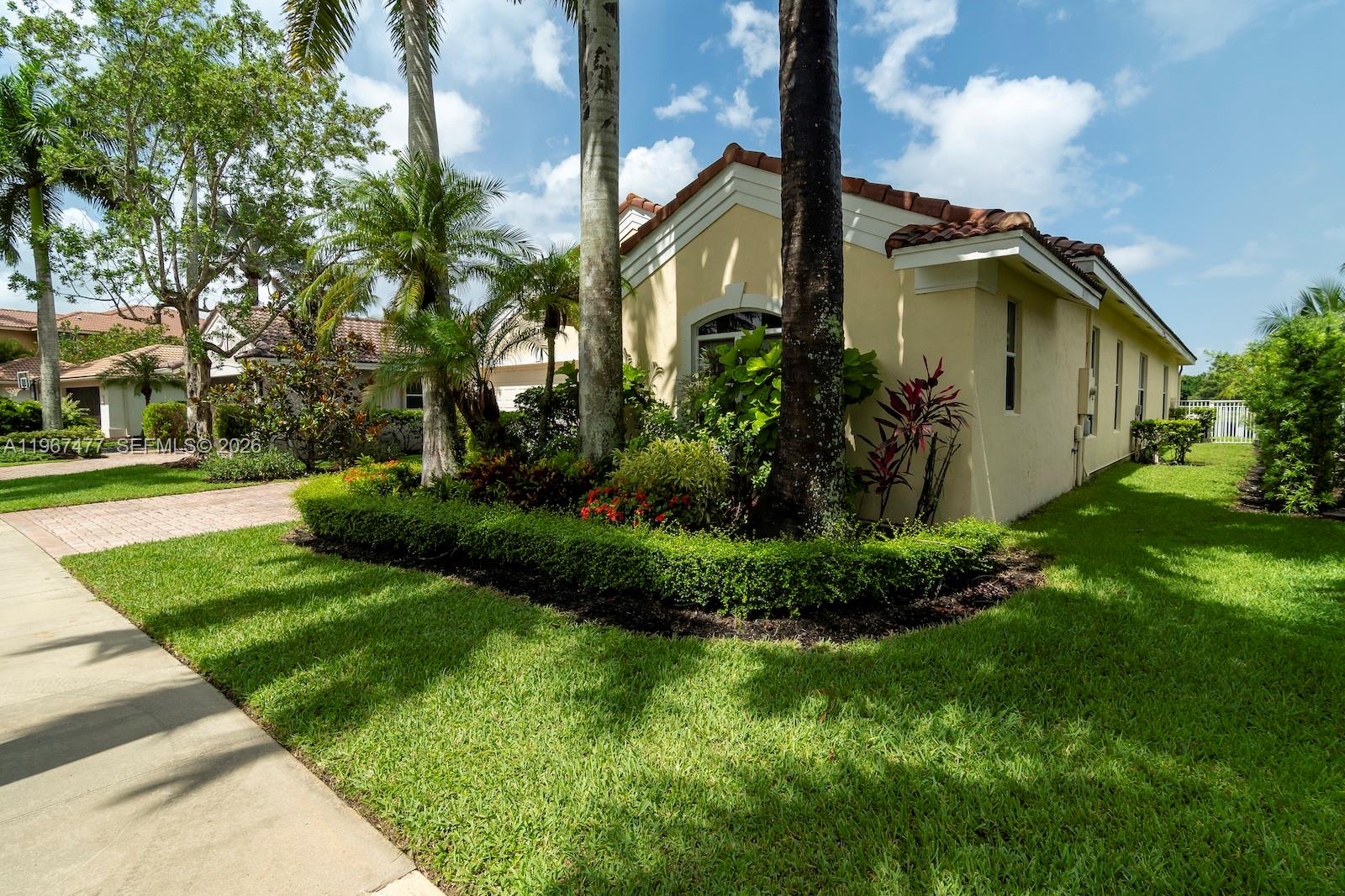 WESTON HILLS - Residential Lease