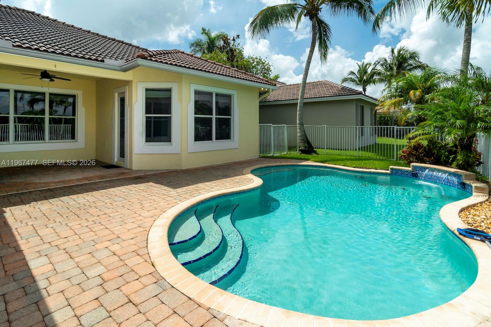 WESTON HILLS - Residential Lease