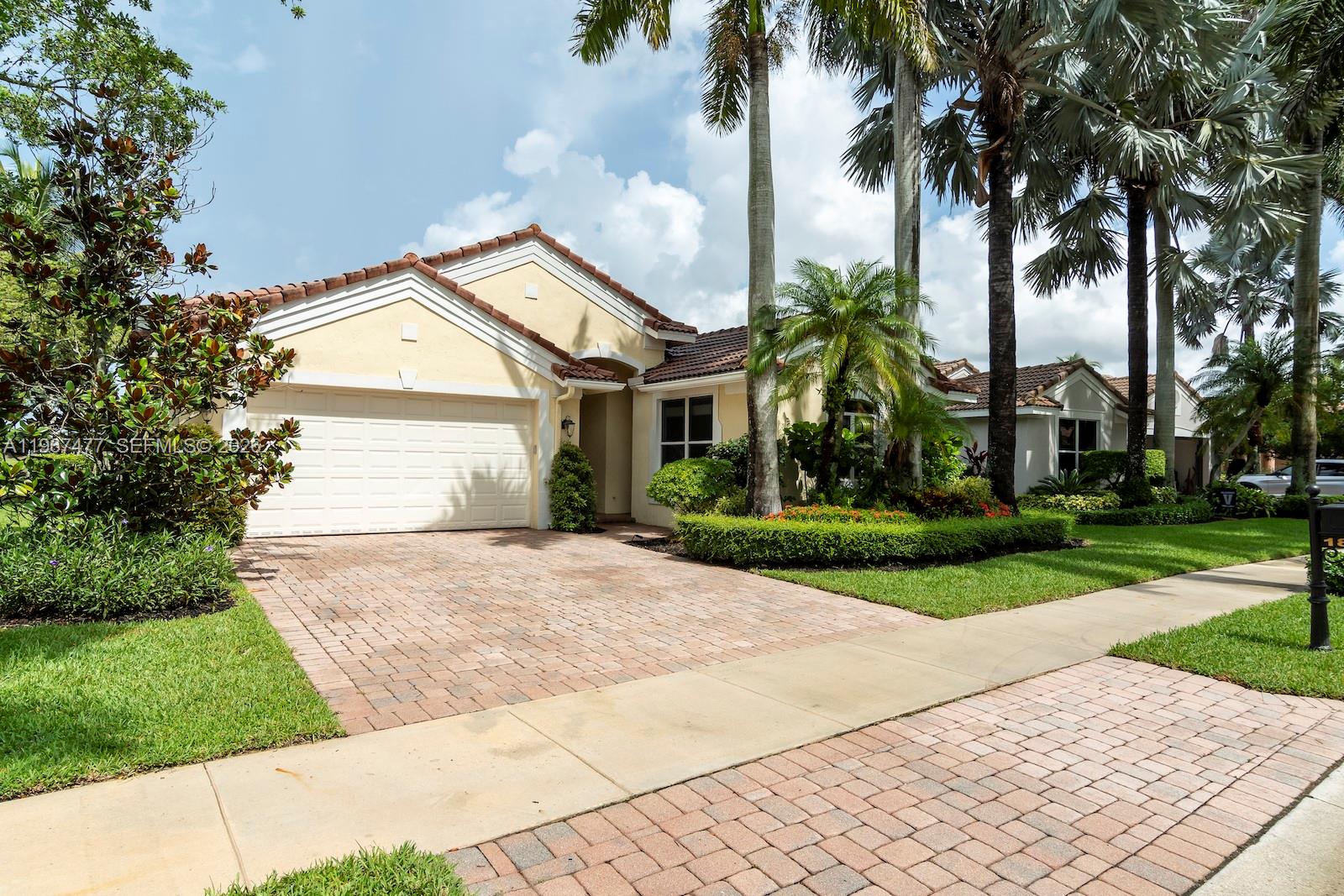 WESTON HILLS - Residential Lease