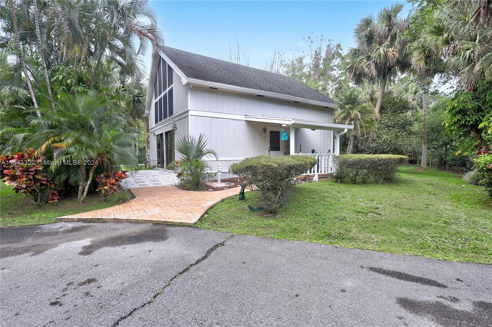 Property for Sale at 16765 N 97th Way N Way, Jupiter, Palm Beach County, Florida - Bedrooms: 3 
Bathrooms: 2  - $649,900