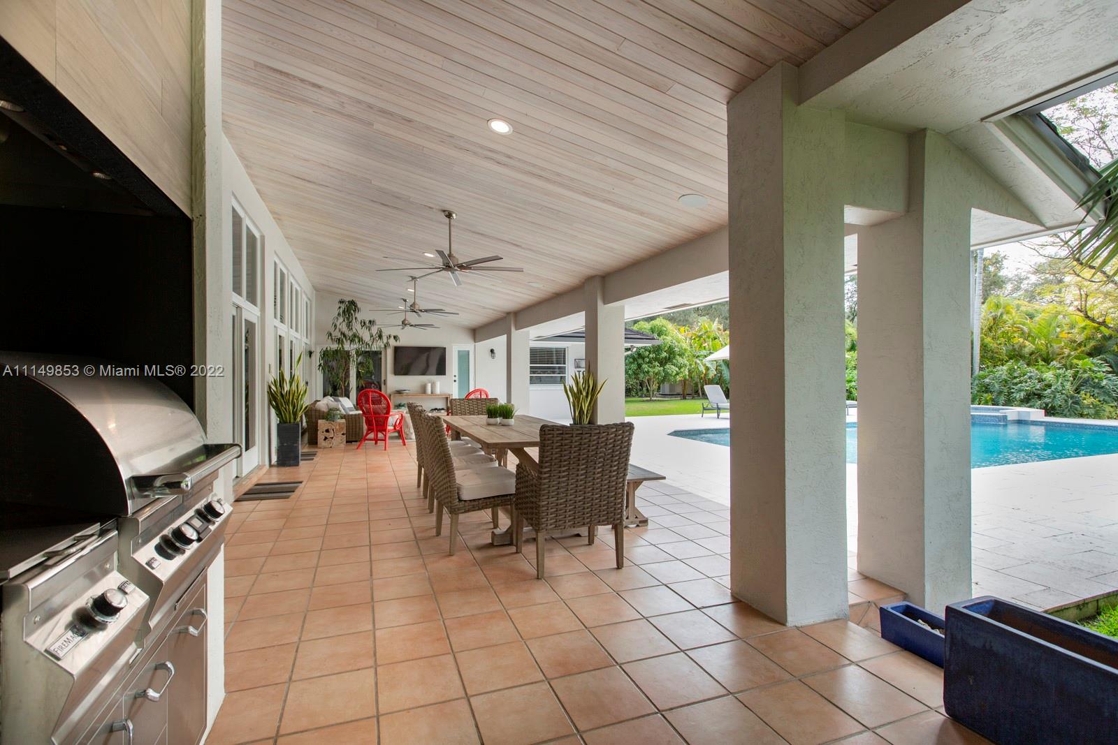 HELMS COUNTRY ESTATES RE- - Residential