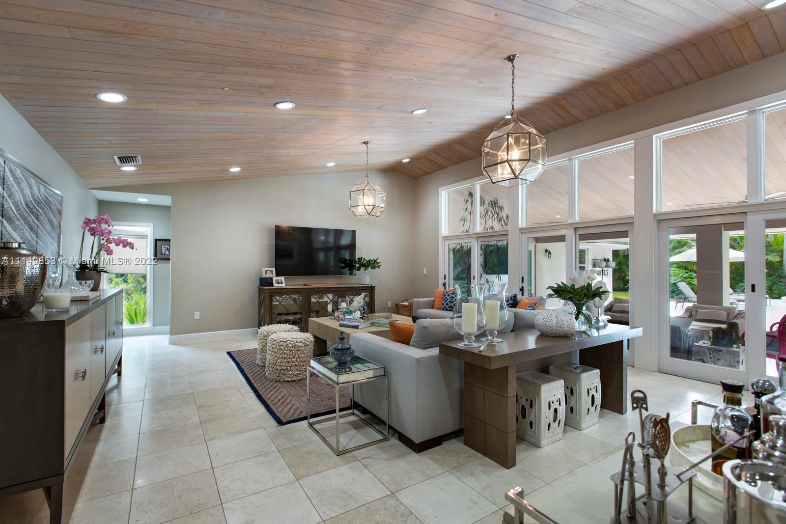 HELMS COUNTRY ESTATES RE- - Residential