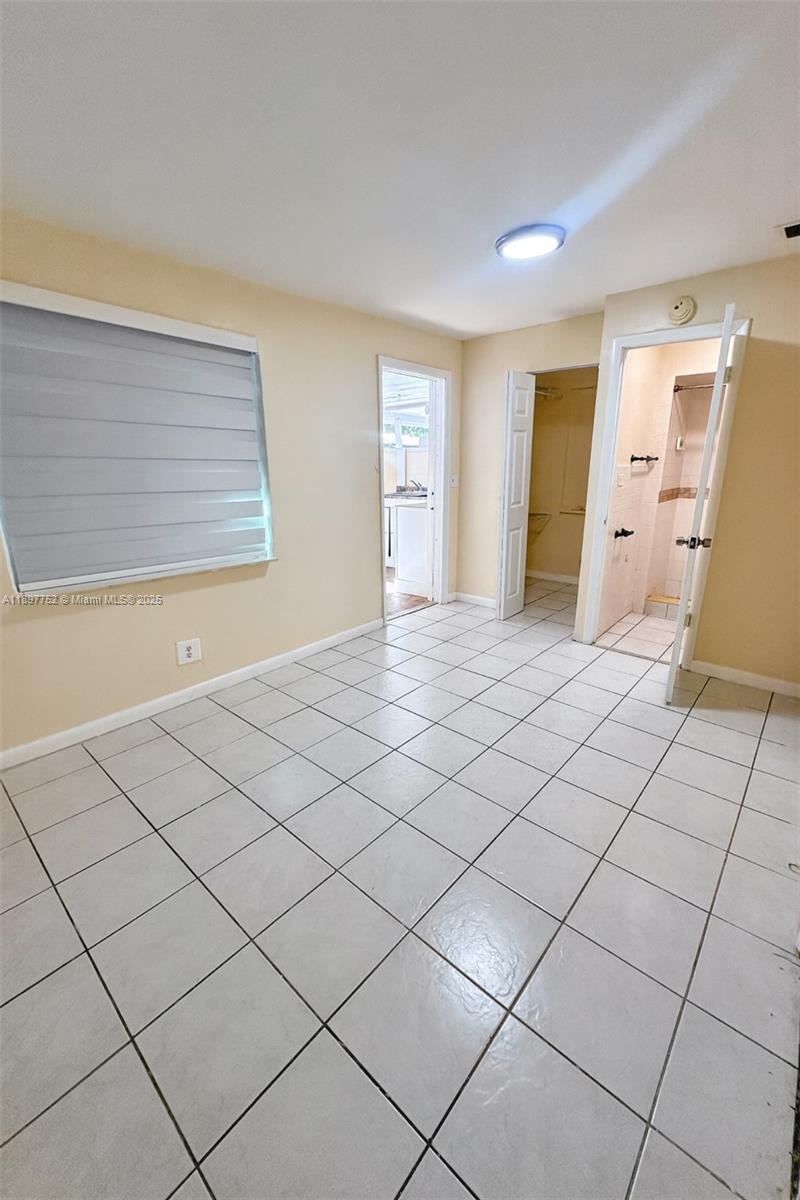 HOLLYWOOD BEACH HEIGHTS S - Residential Lease