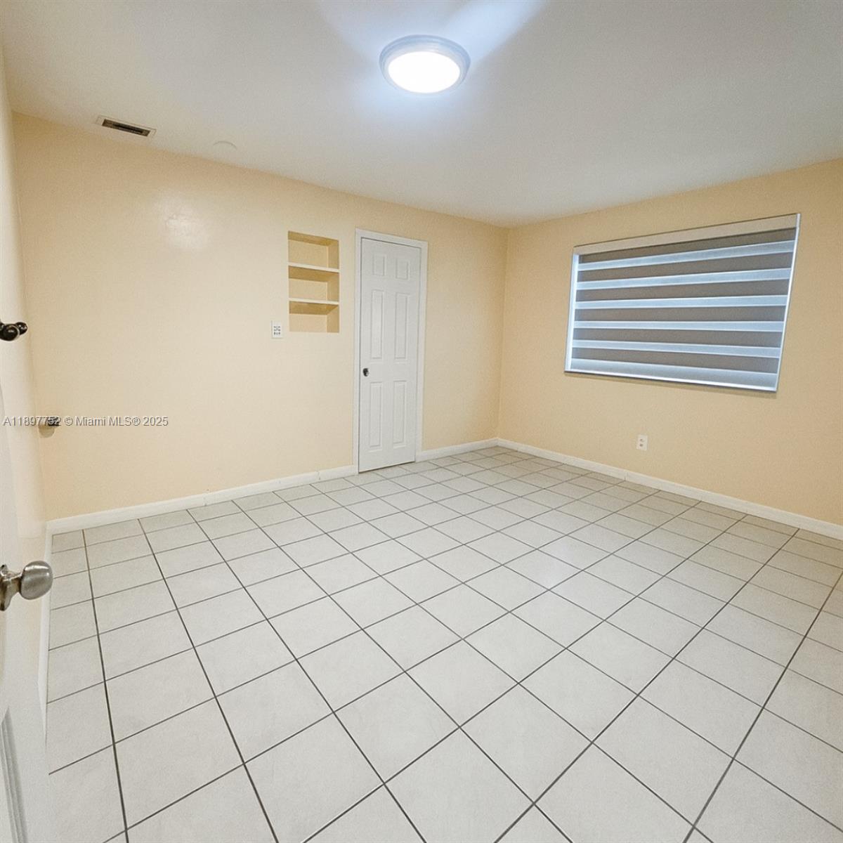 HOLLYWOOD BEACH HEIGHTS S - Residential Lease
