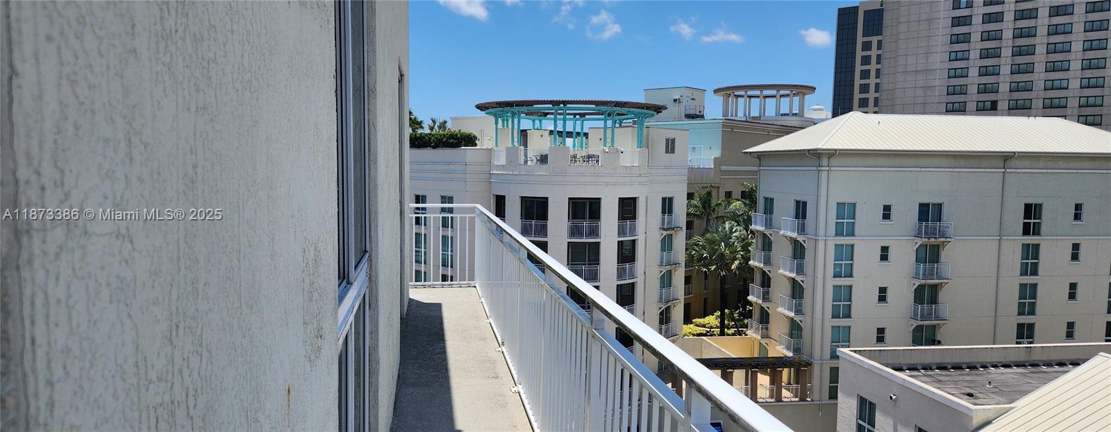 DOWNTOWN DADELAND CONDO N - Residential Lease