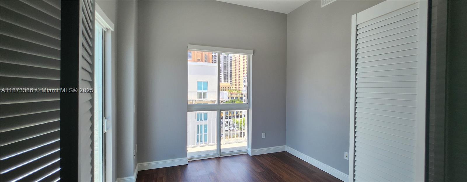 DOWNTOWN DADELAND CONDO N - Residential Lease