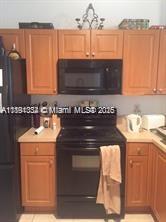 GREAT DEAL ON THIS 3 BEDROOM 2 BATH VILLA WITH GARAGE IN THE PRIVATE GATED COMMUNITY OF SABAL CHASE. COMMUNITY POOL, PRIME POMPANO BEACH LOCATION.