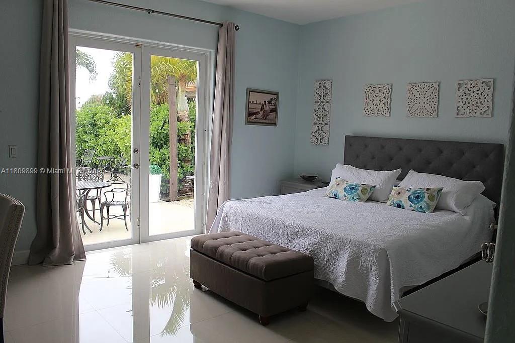 EDEN LAKE ESTATES - Residential