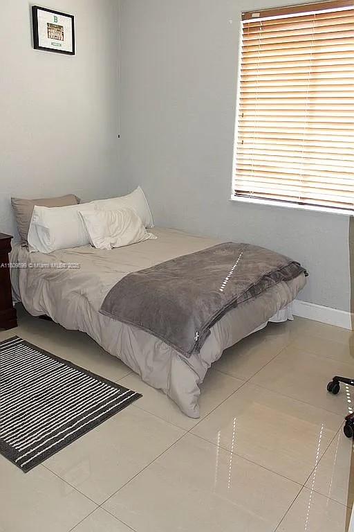 EDEN LAKE ESTATES - Residential