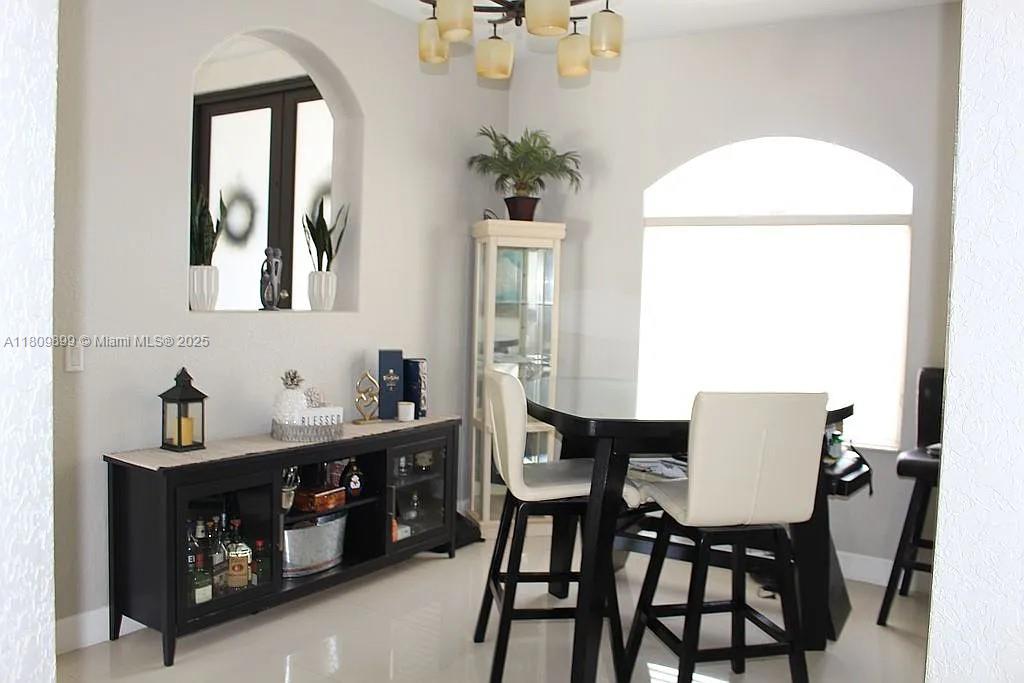EDEN LAKE ESTATES - Residential