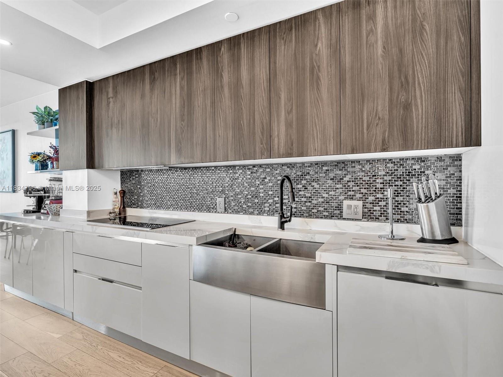 THE PENINSULA CONDO - Residential Lease
