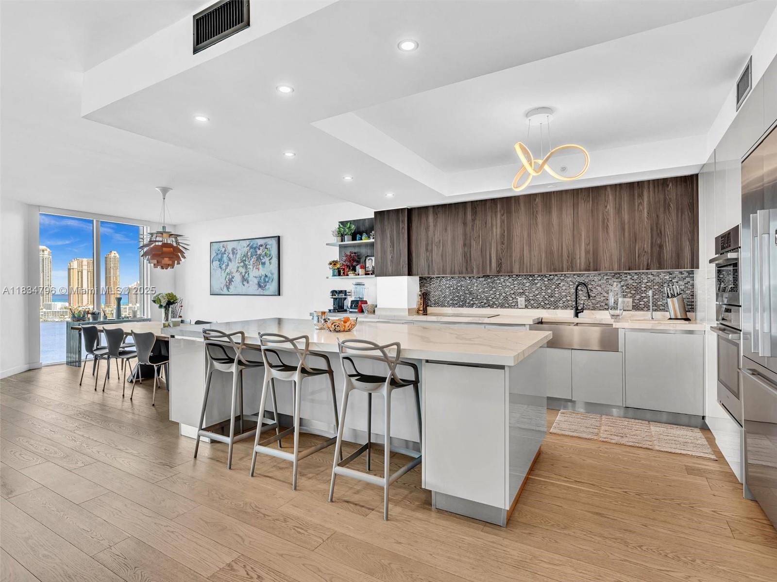 THE PENINSULA CONDO - Residential Lease