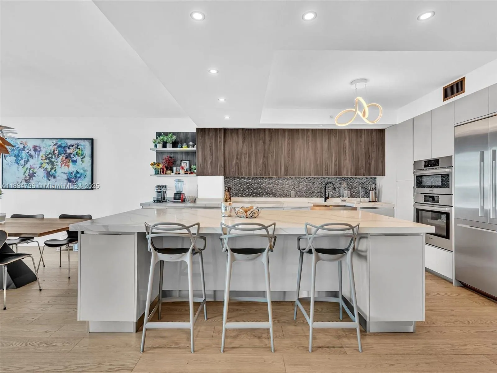 Aventura, Florida 33160, United States, 3 Bedrooms Bedrooms, ,3 BathroomsBathrooms,Residential,Active,165503