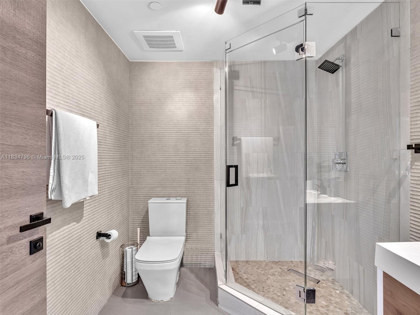 THE PENINSULA CONDO - Residential Lease