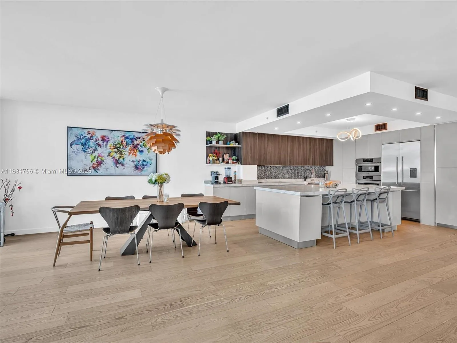 Aventura, Florida 33160, United States, 3 Bedrooms Bedrooms, ,3 BathroomsBathrooms,Residential,Active,165503