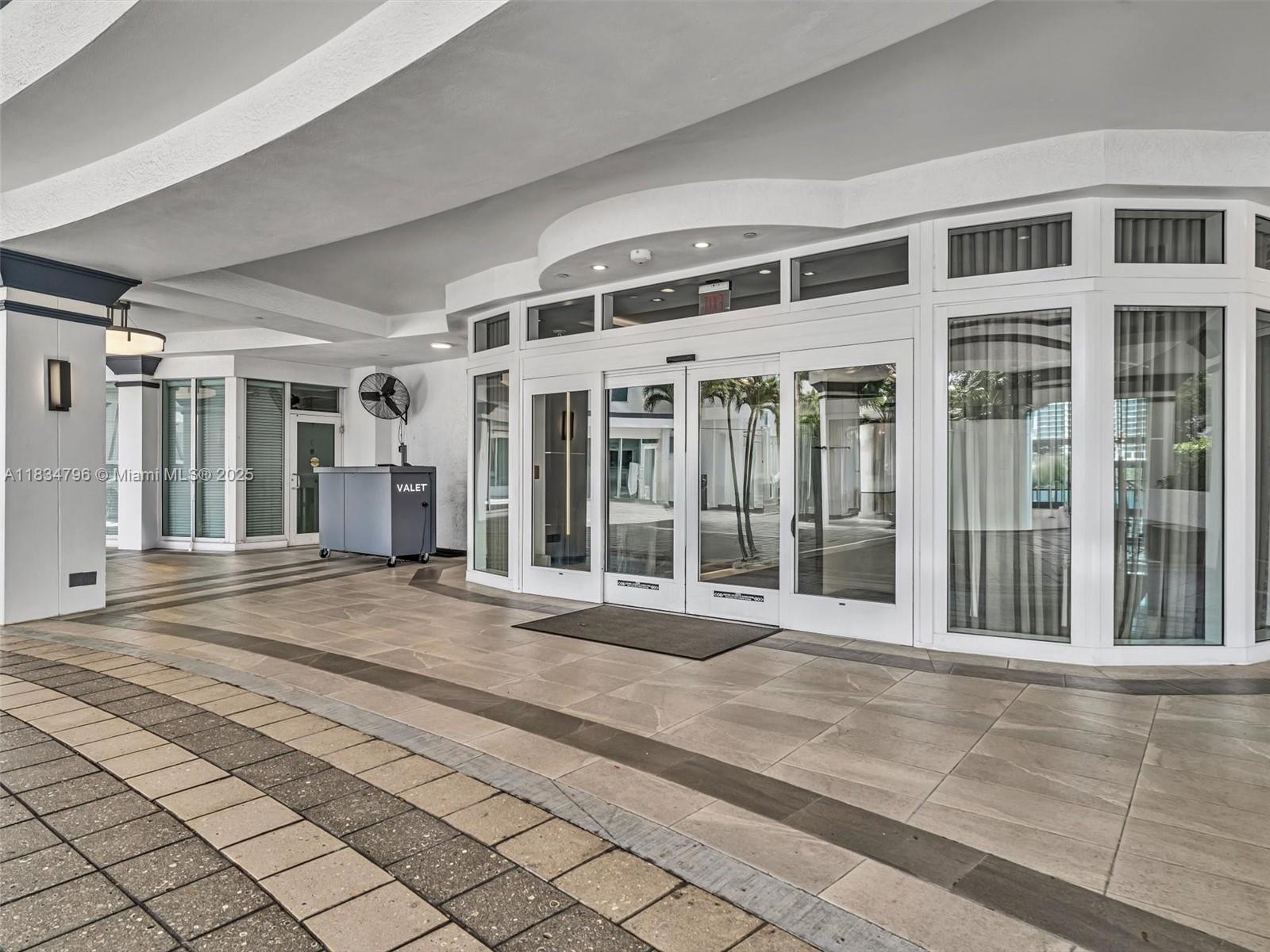 THE PENINSULA CONDO - Residential Lease