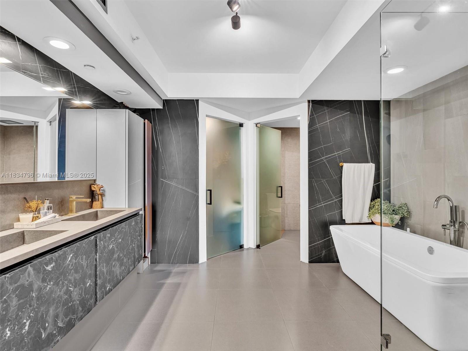 THE PENINSULA CONDO - Residential Lease