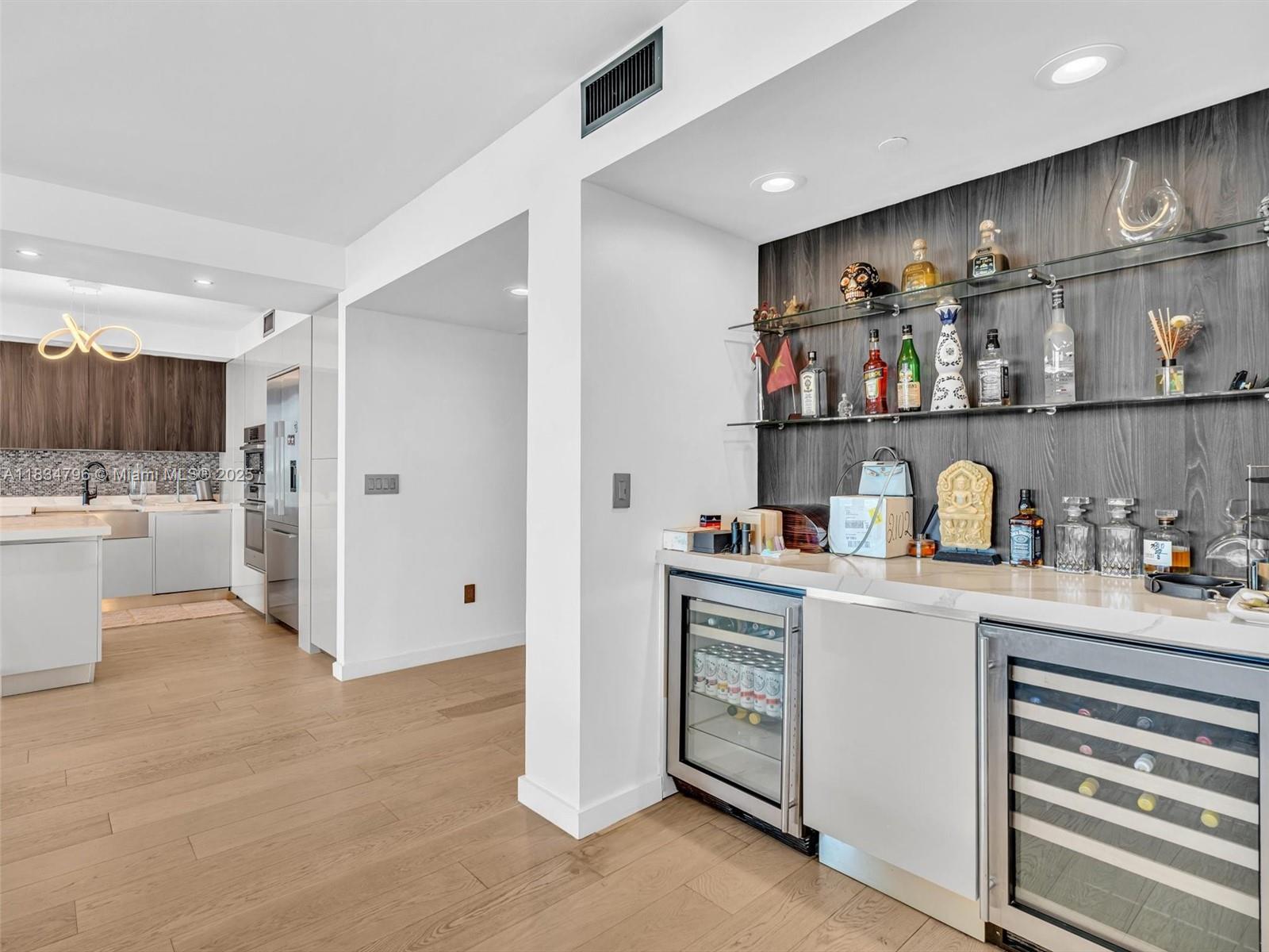 THE PENINSULA CONDO - Residential Lease