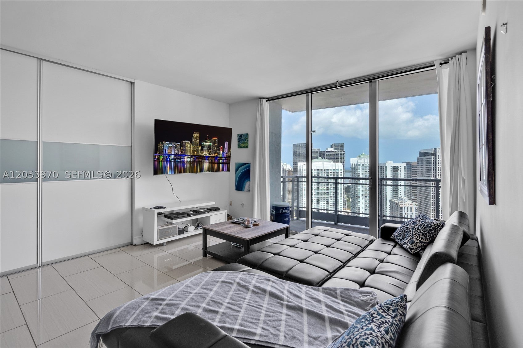 90 SW 3rd St 4403
