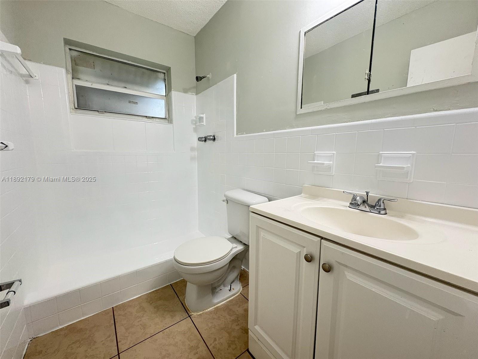 HILLMONT HGTS REV & ADD - Residential Lease