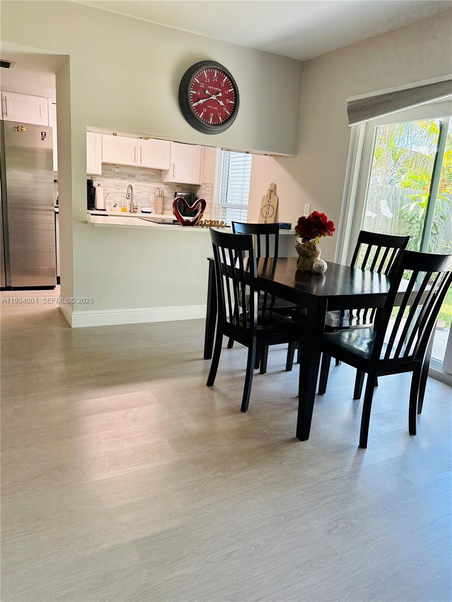 SOUTH SHORE 4 OF WELLINGT - Residential