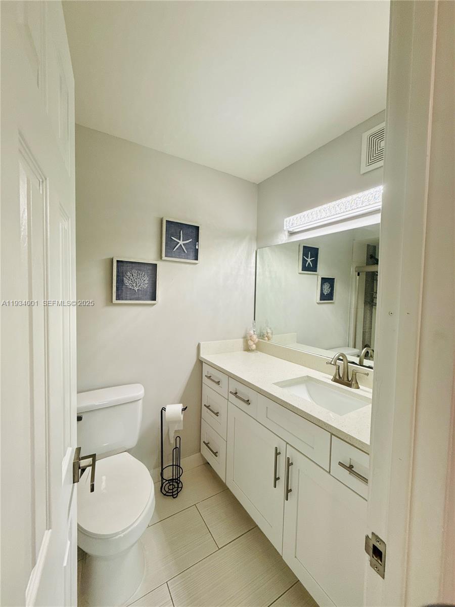 SOUTH SHORE 4 OF WELLINGT - Residential