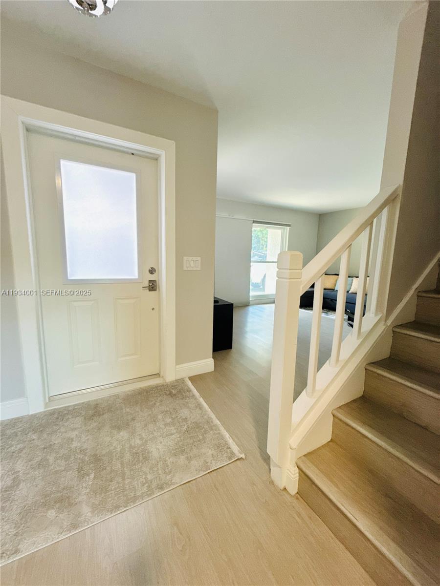 SOUTH SHORE 4 OF WELLINGT - Residential