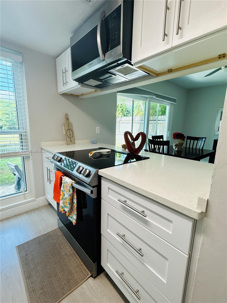 SOUTH SHORE 4 OF WELLINGT - Residential